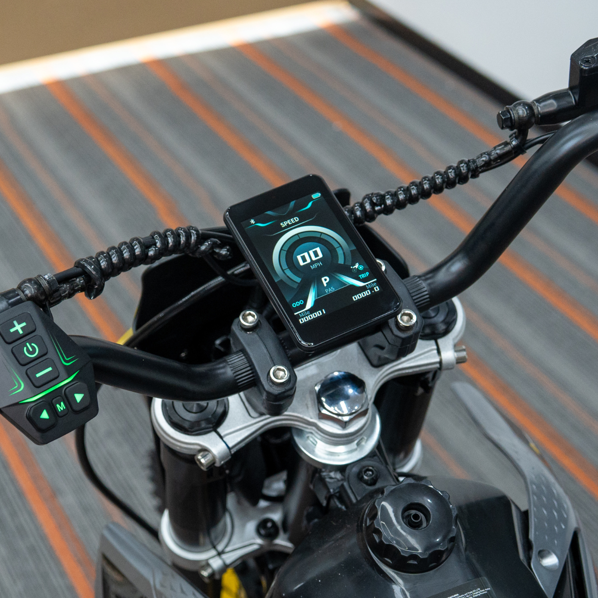 Ecoleap Conqueror X Pro-HD TFT Smart Display – High-Definition Digital Interface & Real-time Telemetry Dashboard